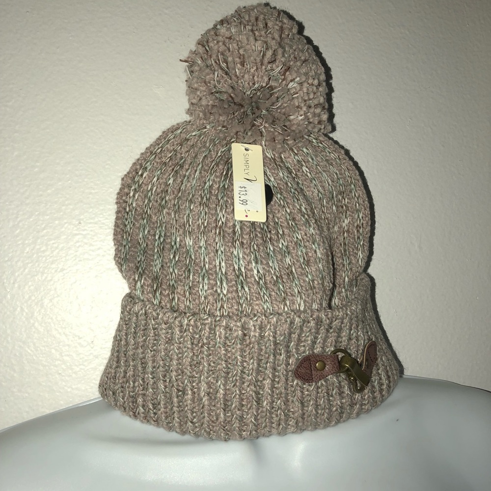 NWT winter knit beanie✨